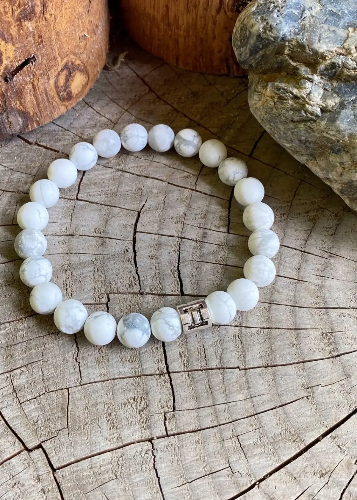 howlite bracelet