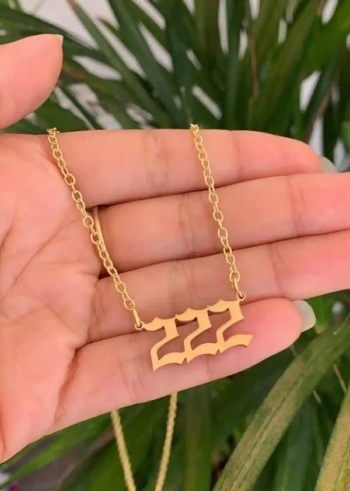 How to choose the right 222 necklace?