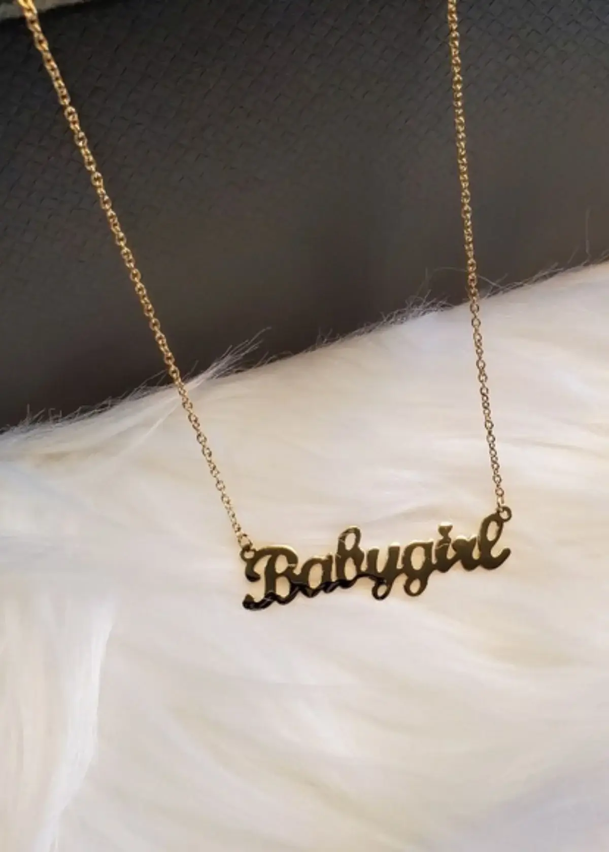 How to choose the right babygirl necklace?