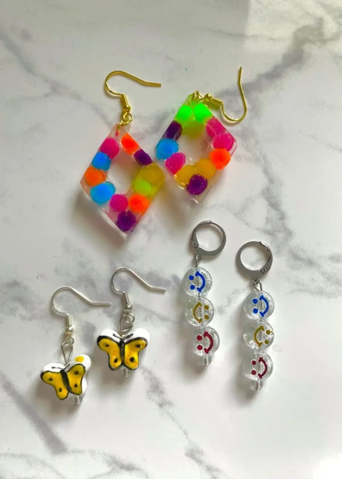 How to choose the right indie earrings?
