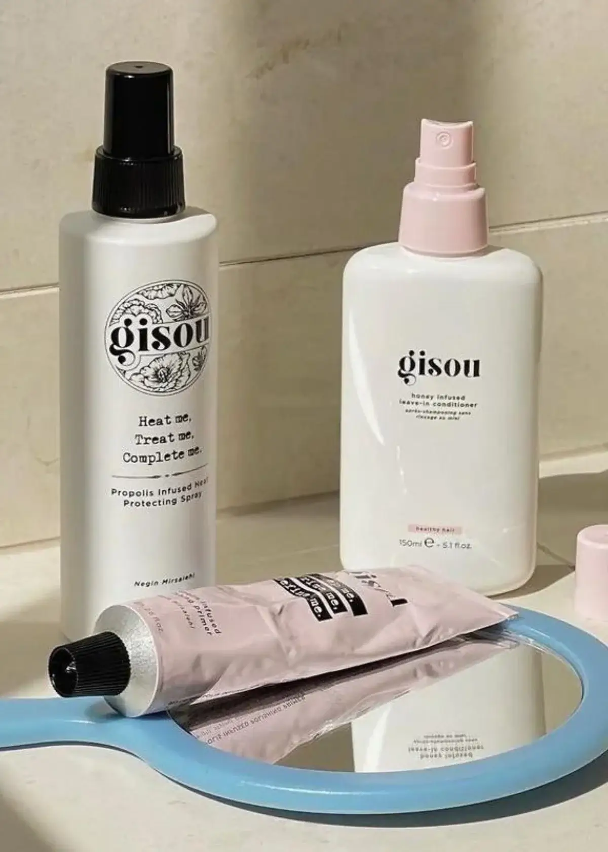 What is the best natural heat protectant for curly hair?