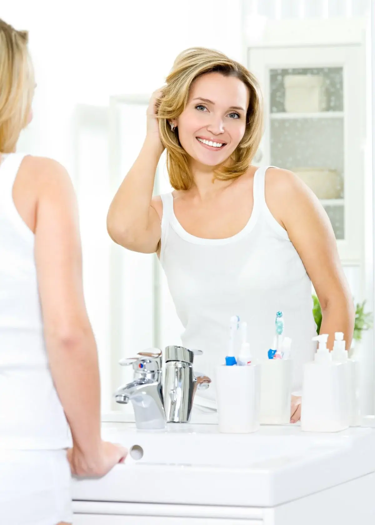Are there specific ingredients to look for in post-transplant shampoos?