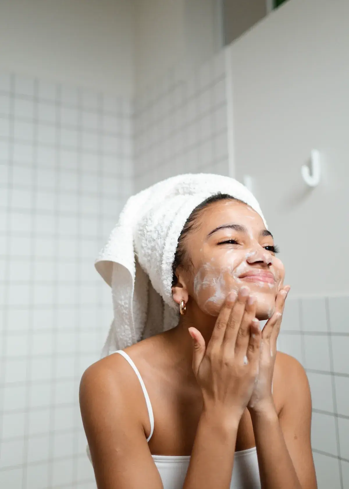 best face wash for hormonal acne