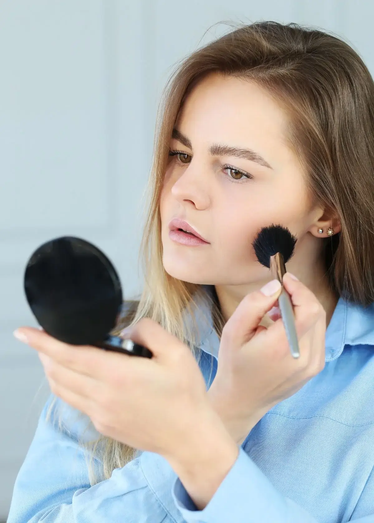 Can I wear blush if I have acne-prone skin?