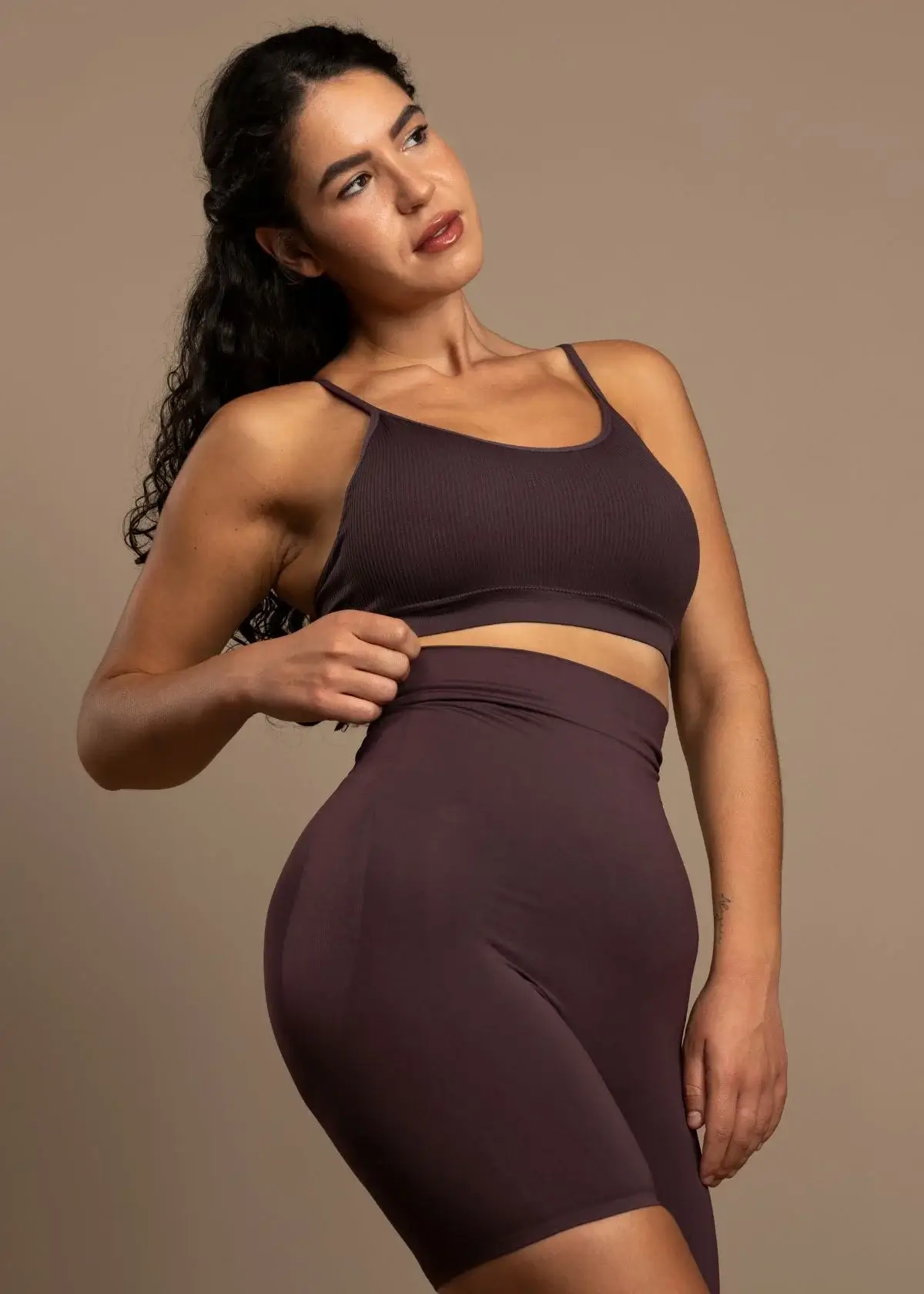 Do tummy-control leggings really help flatten the stomach?