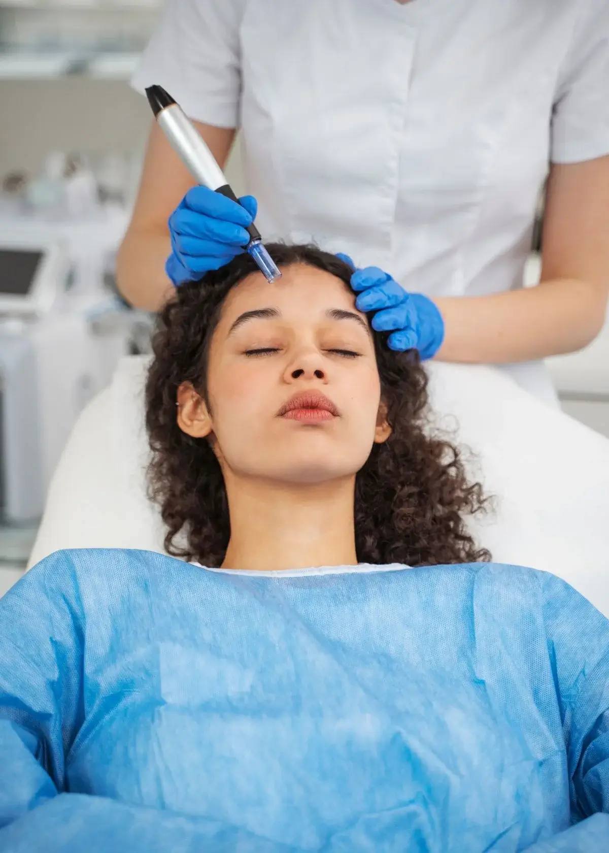 How does Nanoplastia treatment work?