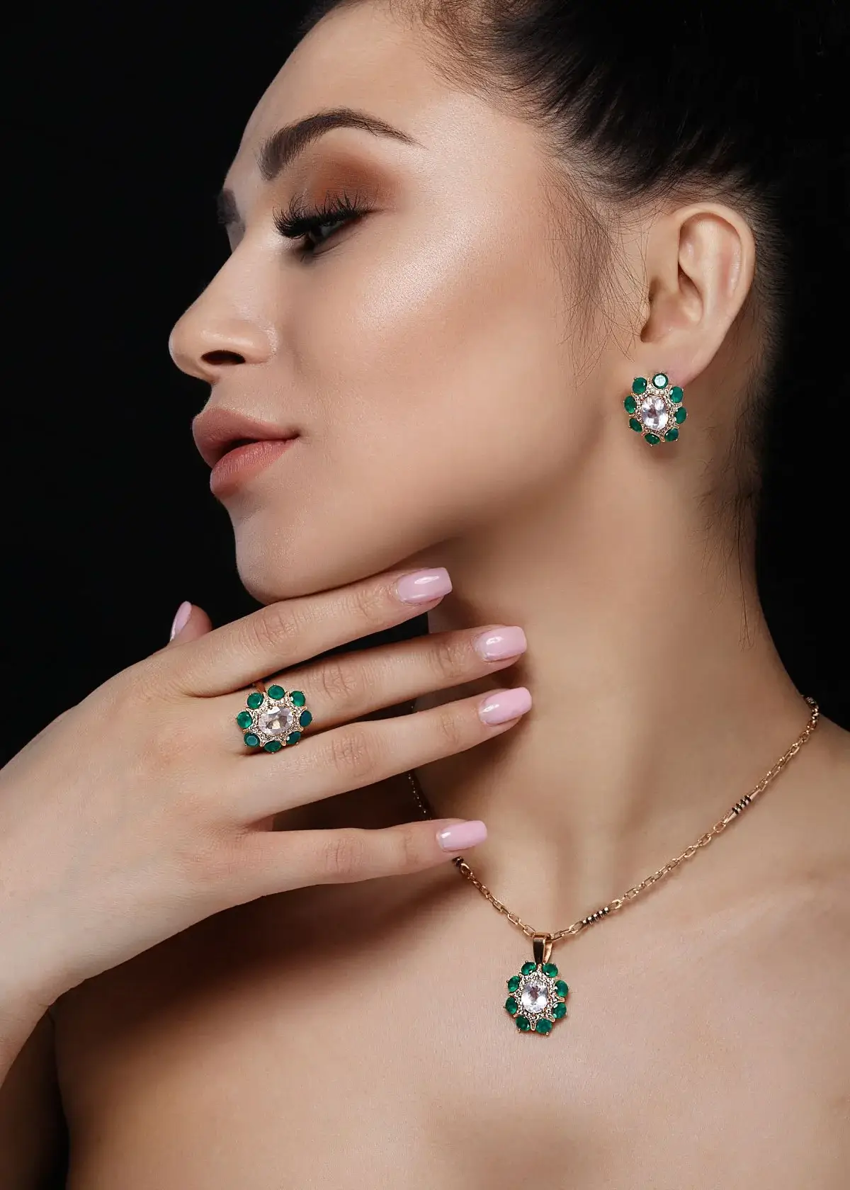 How to choose the right Waterproof Jewelry?