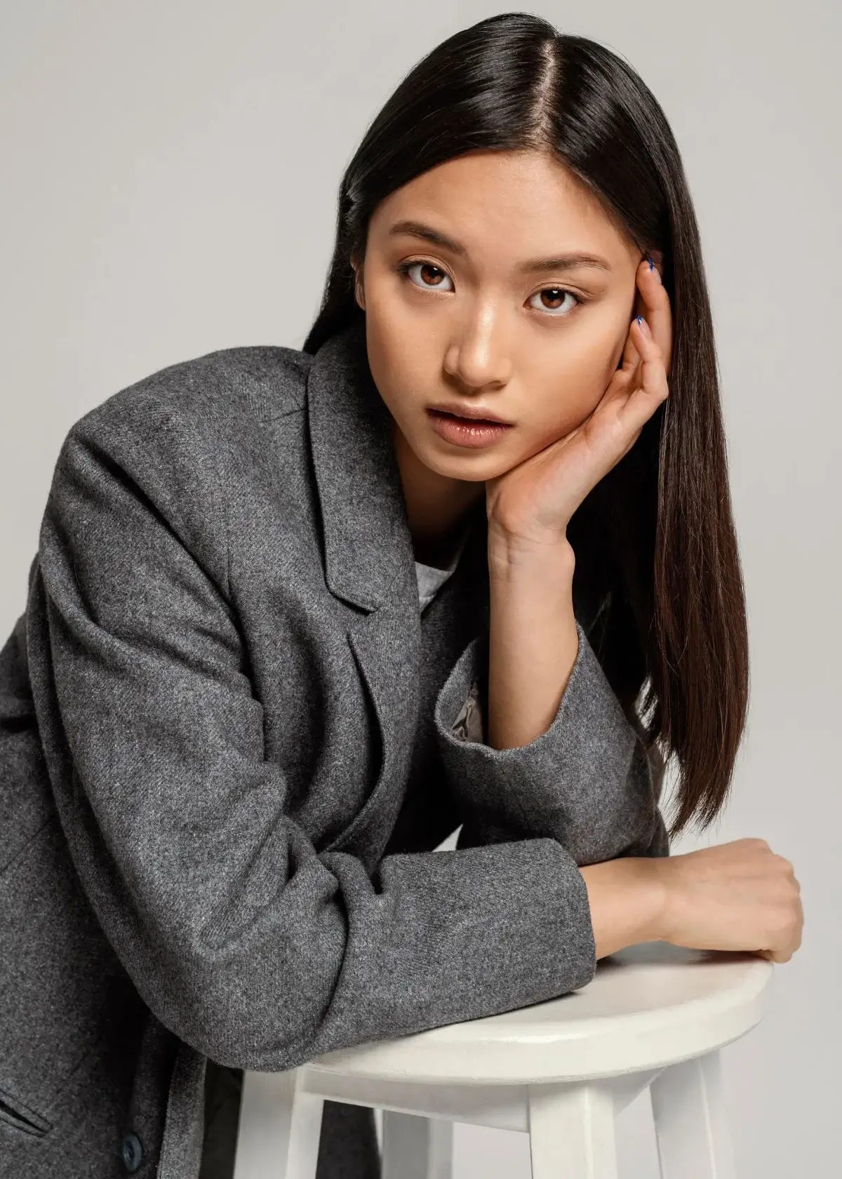 What are the benefits of using a glycolic acid serum?