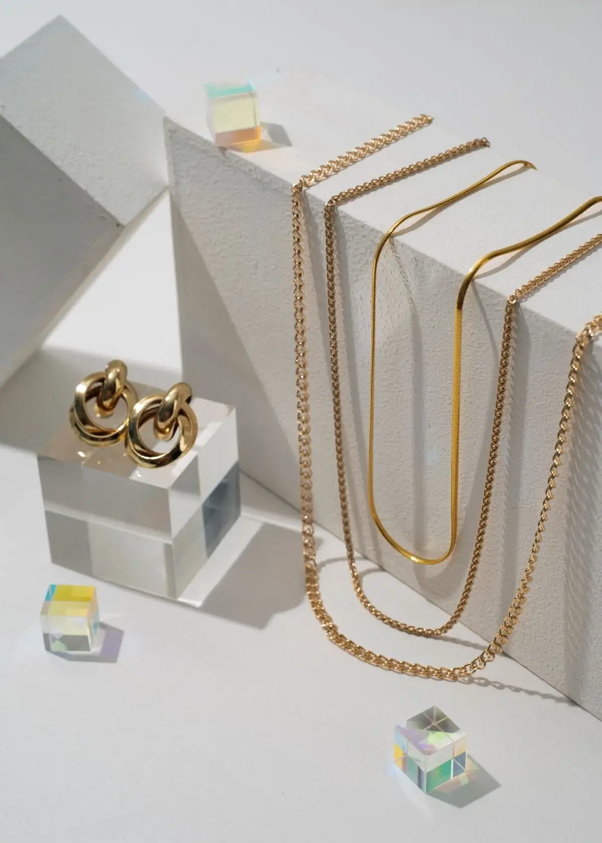 What is waterproof jewelry?