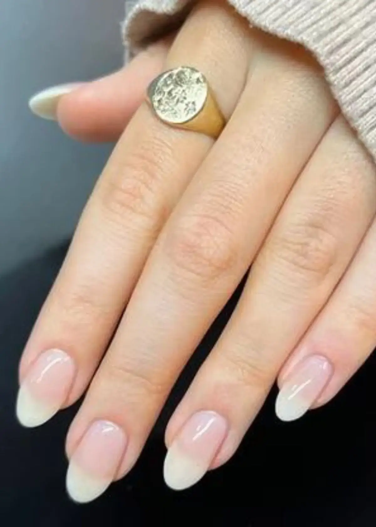 Does BIAB nail polish require a base coat?