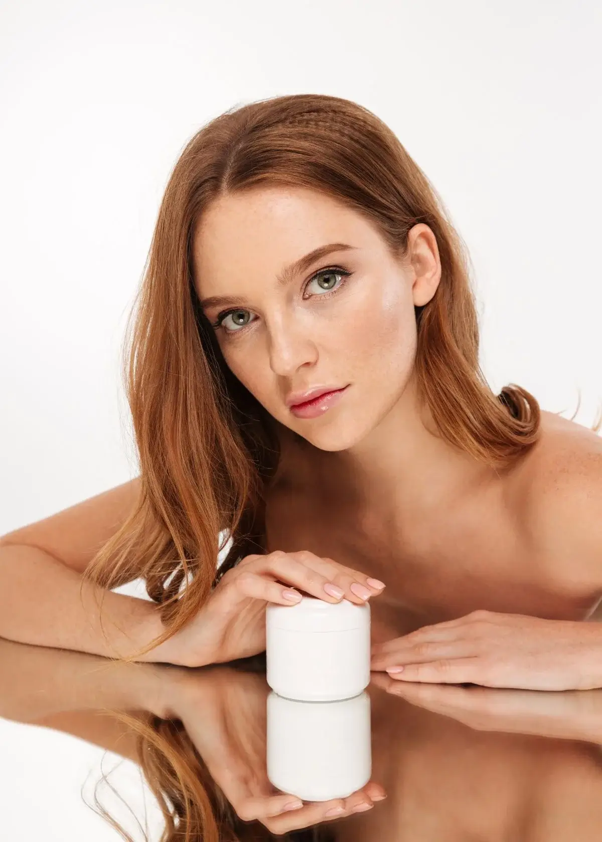 Does Vitamin C scrub provide any antioxidant or anti-aging properties?
