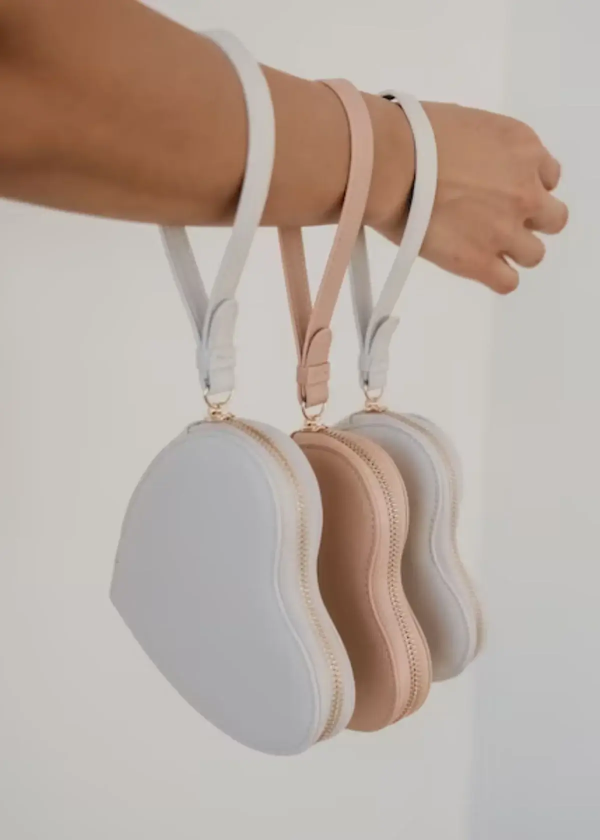 how are heart wallets manufactured