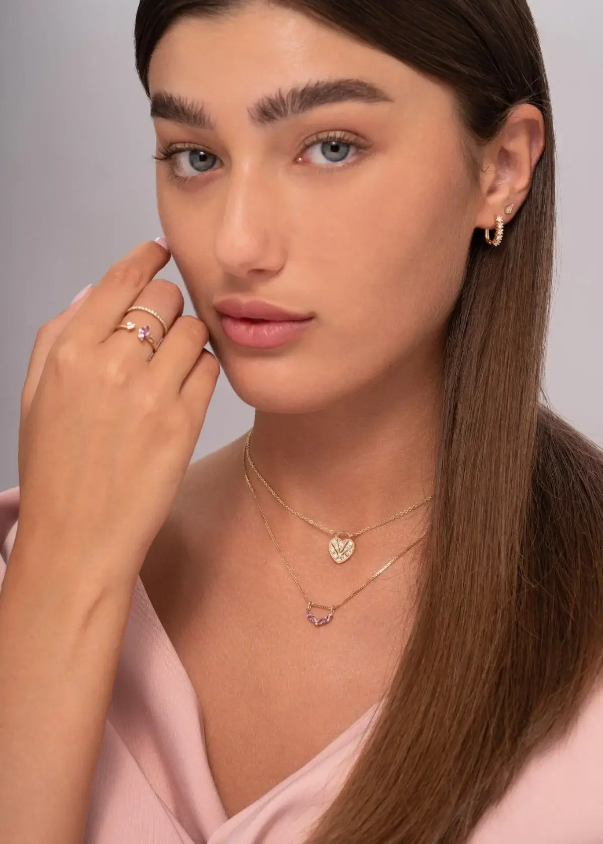 How to choose the right diamond tennis necklace?