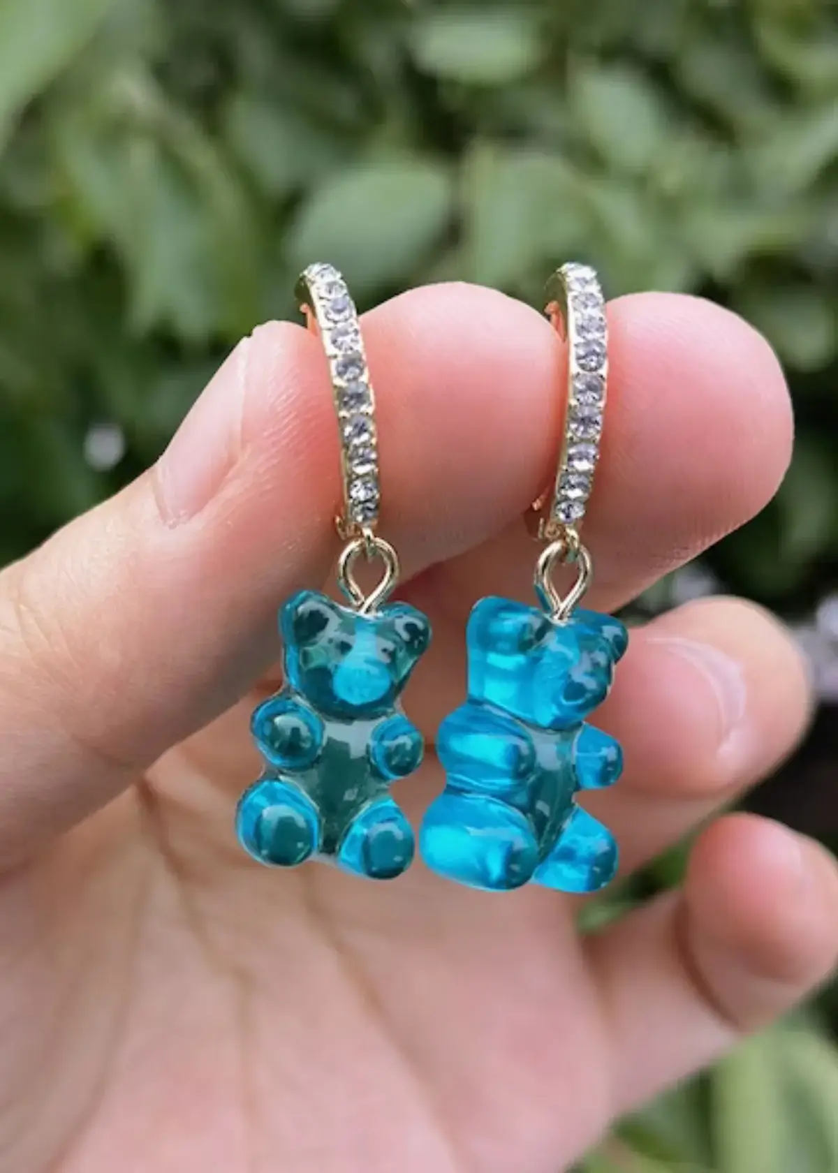 How to choose the right gummy bear earrings?