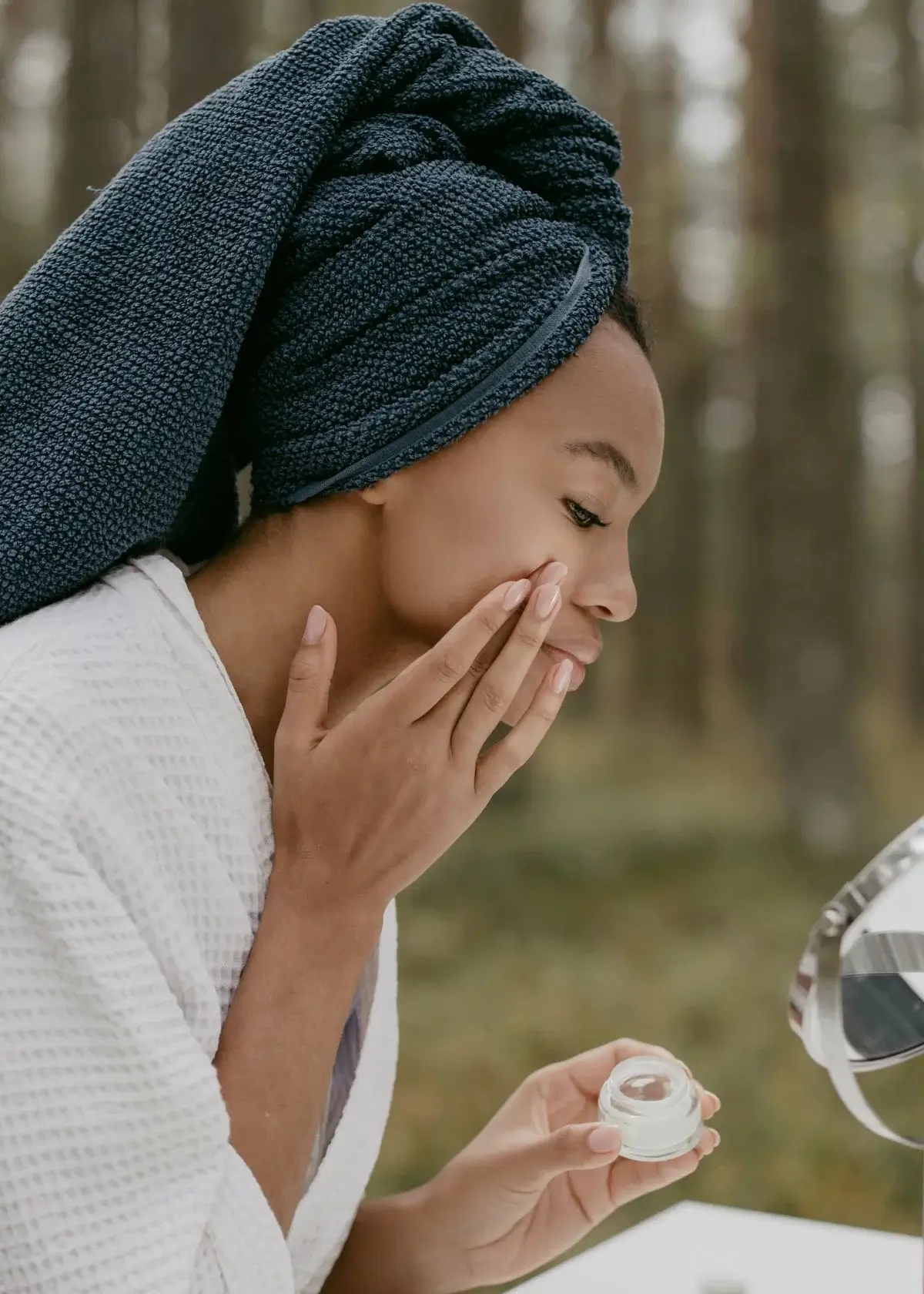 Is hyaluronic acid moisturizer suitable for all skin types?