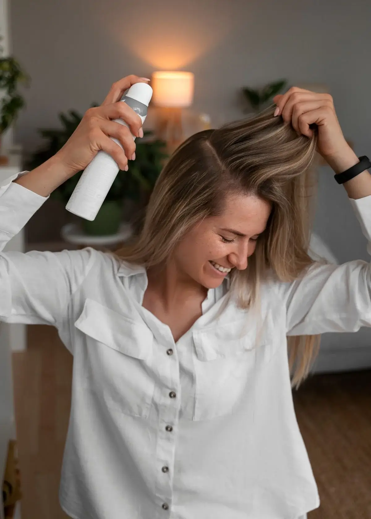 Why choose alcohol-free hair spray over traditional options?