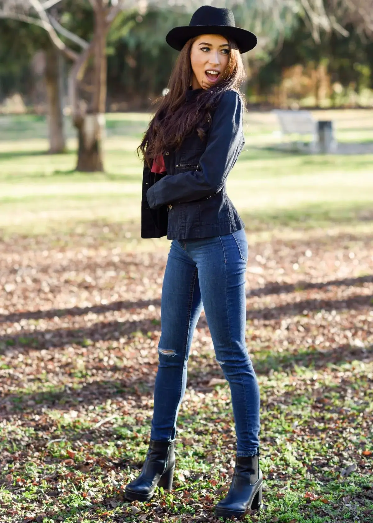 Are women's cowboy boots suitable for daily wear?