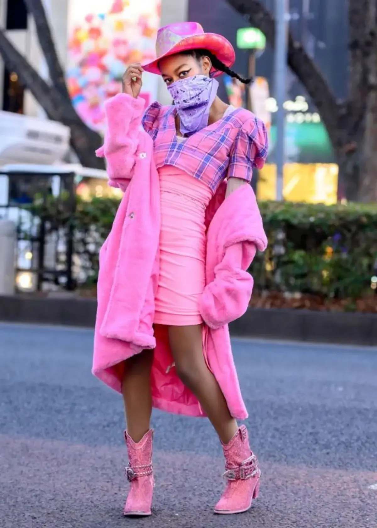 How are pink cowboy boots typically constructed?