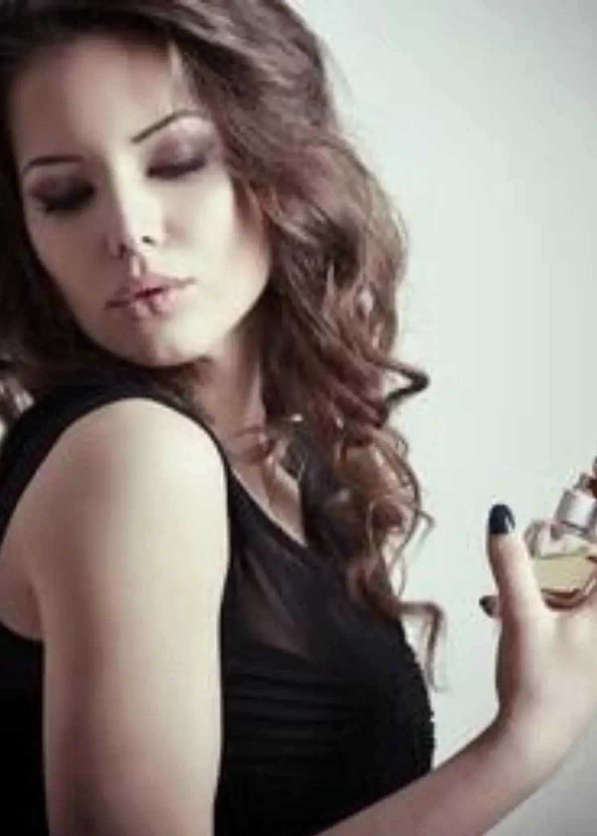 How do I find the perfect perfume for sensitive skin?