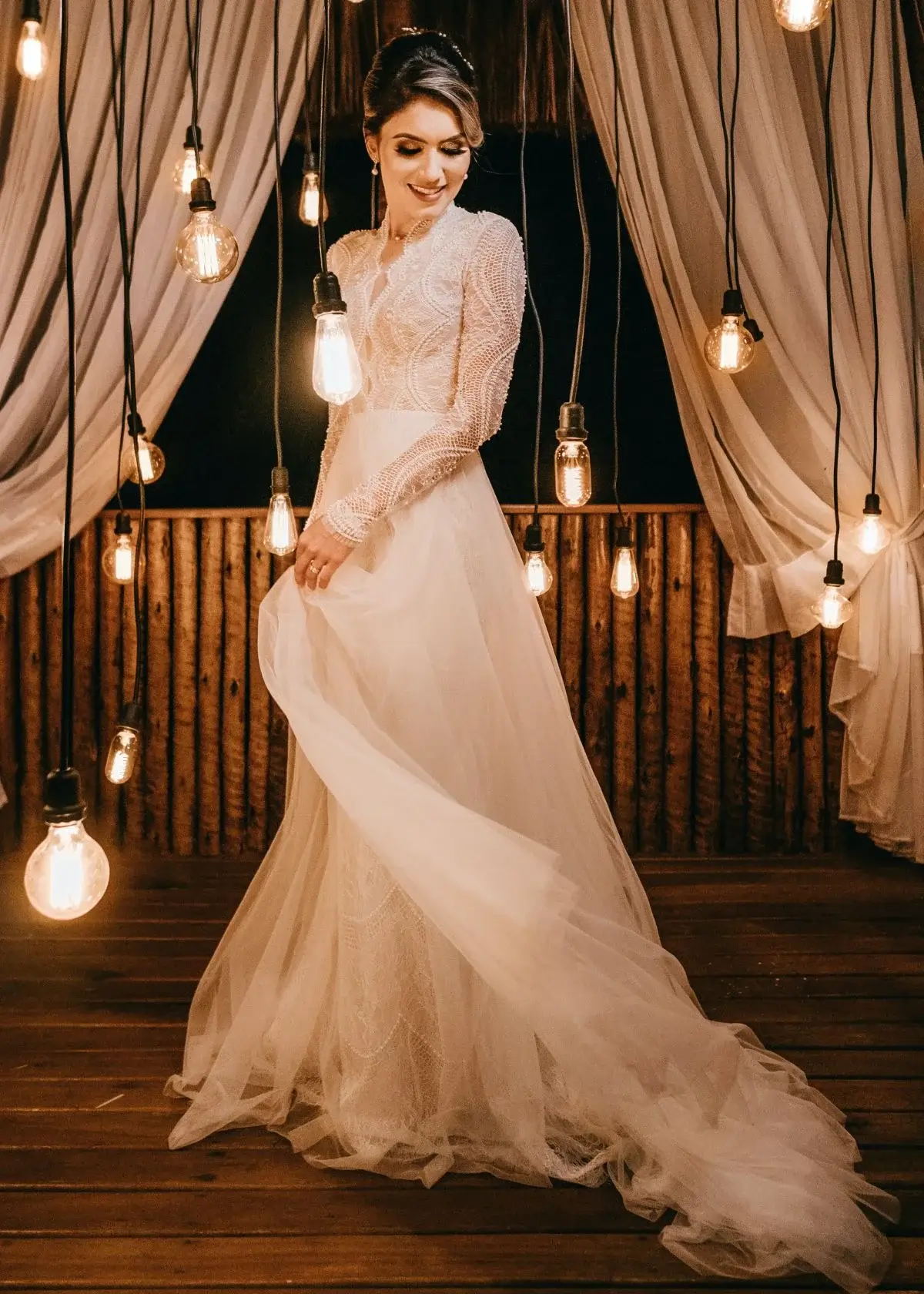 What colors are suitable for a summer wedding guest dress?