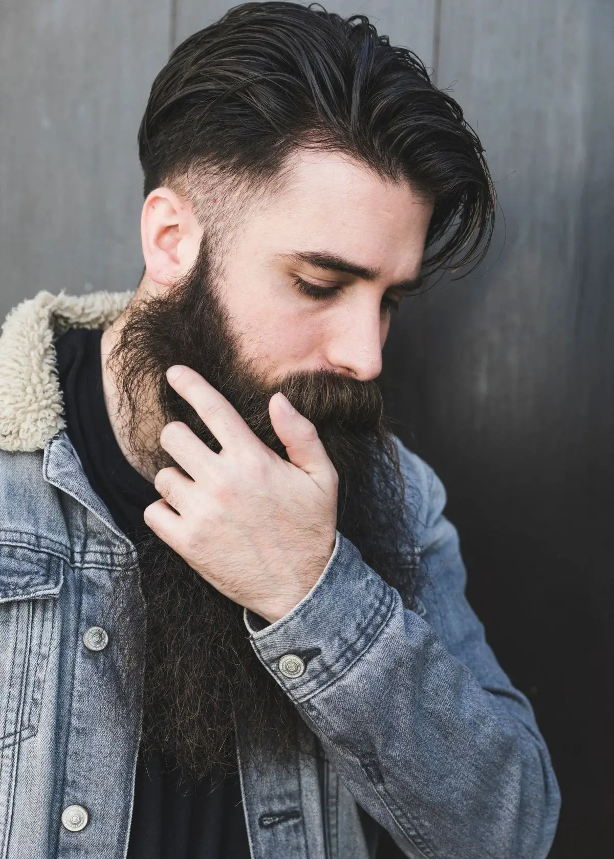 Does a leave-in conditioner provide UV protection for the hair?