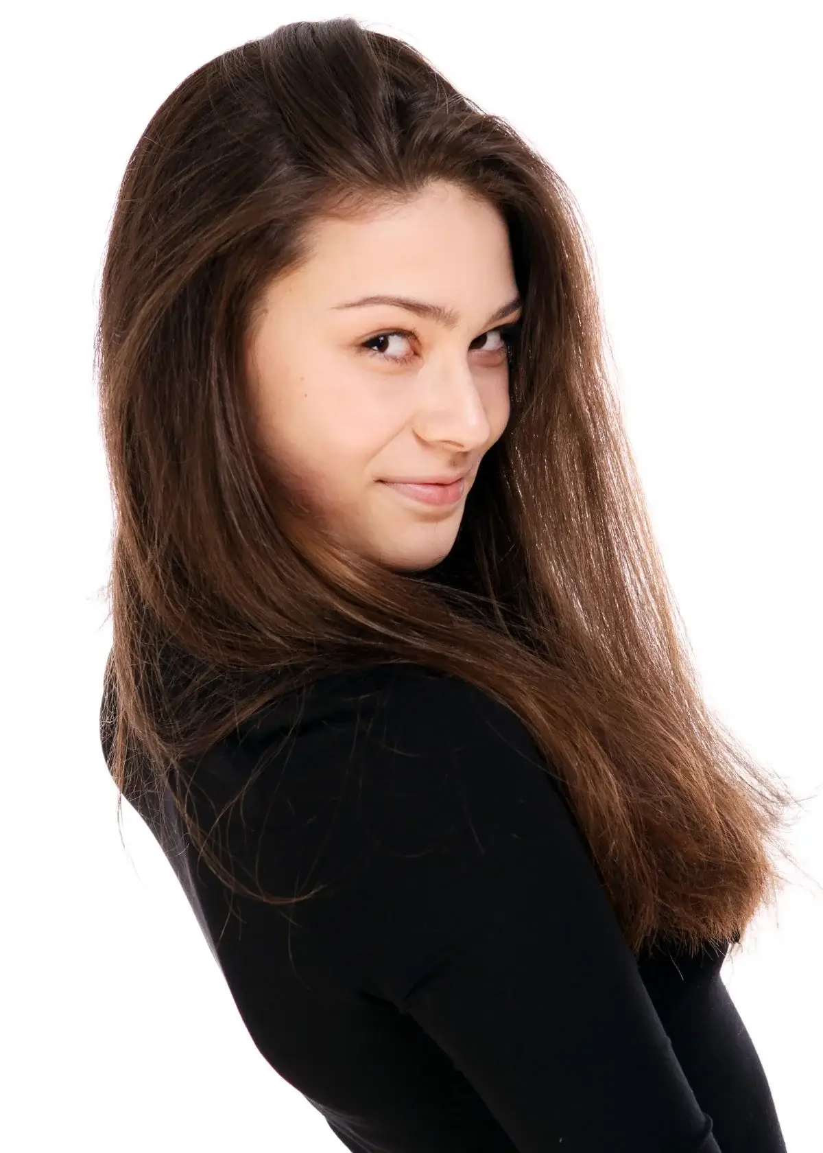 How does volumizing shampoo enhance thin hair?