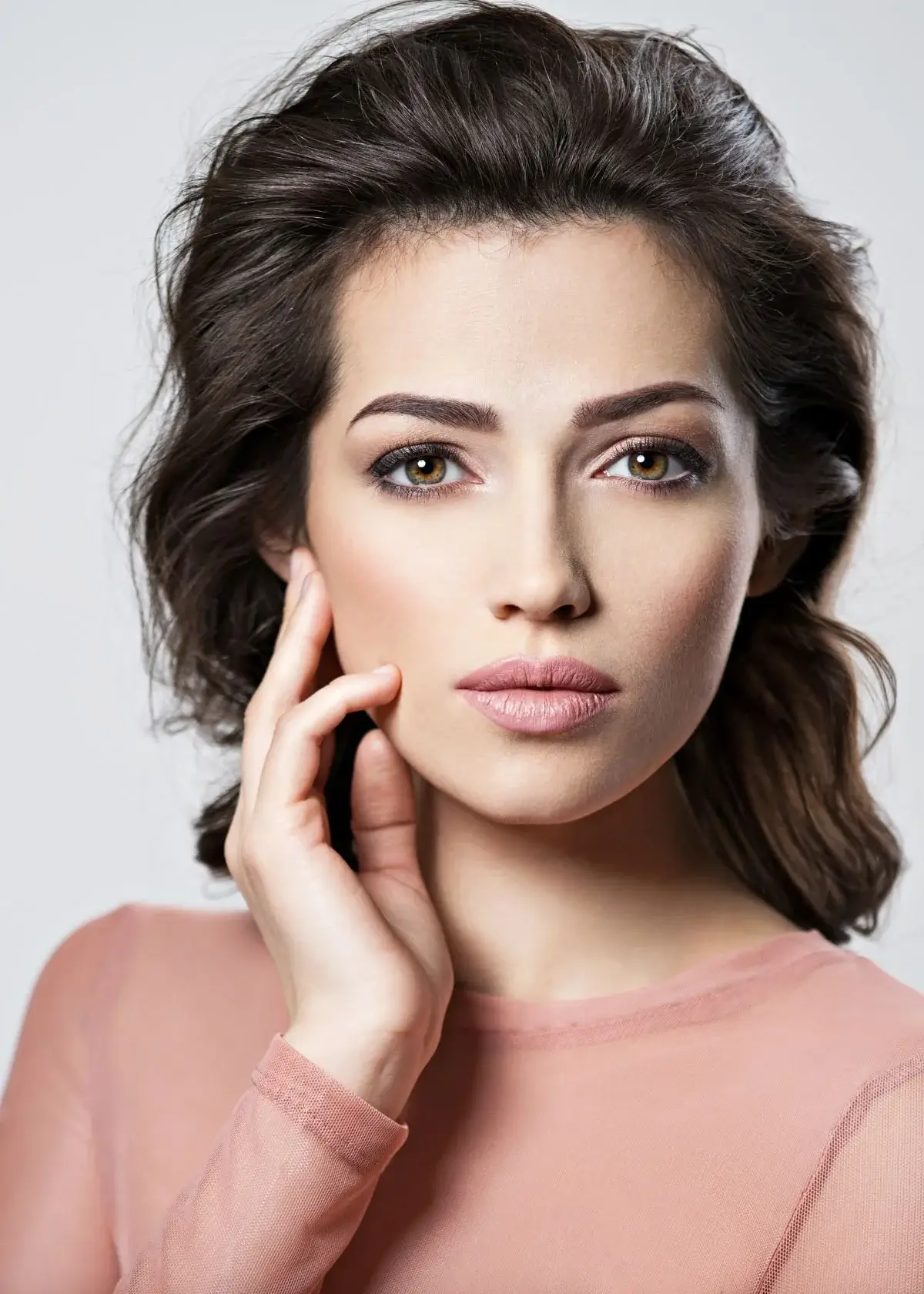 What are the benefits of oil-free foundations for oily skin?