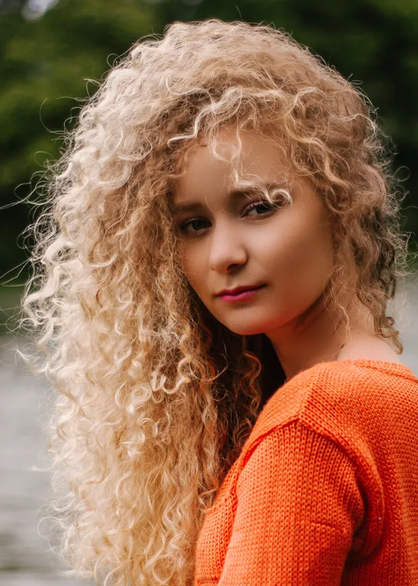 5 Reasons Why Your Permed Hair is a Great Choice for This Season!