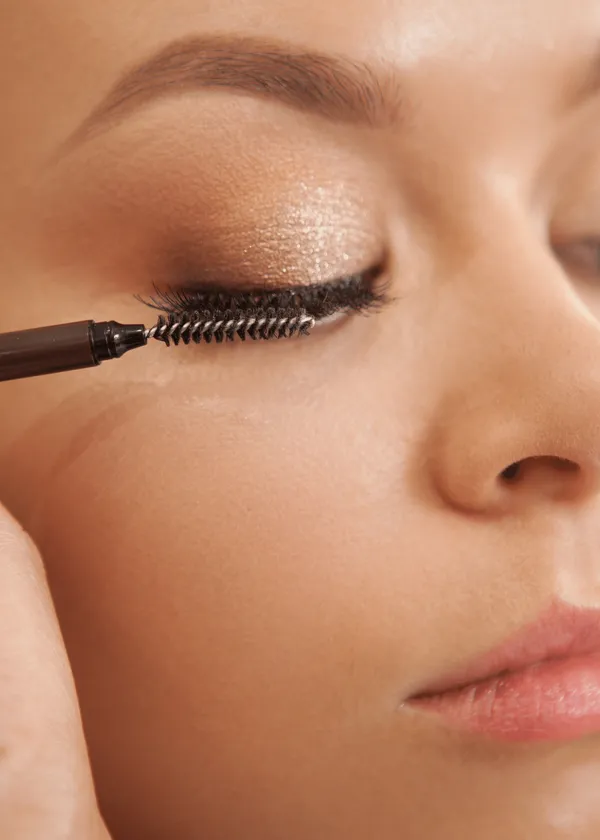 The Best Mascara for Short Lashes? Here Are the Top 7