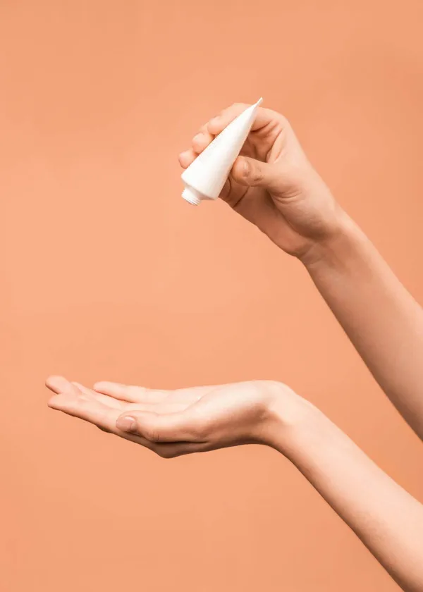 Splash Into Hydration Heaven: Top 4 Best Clean Moisturizer Unveiled!