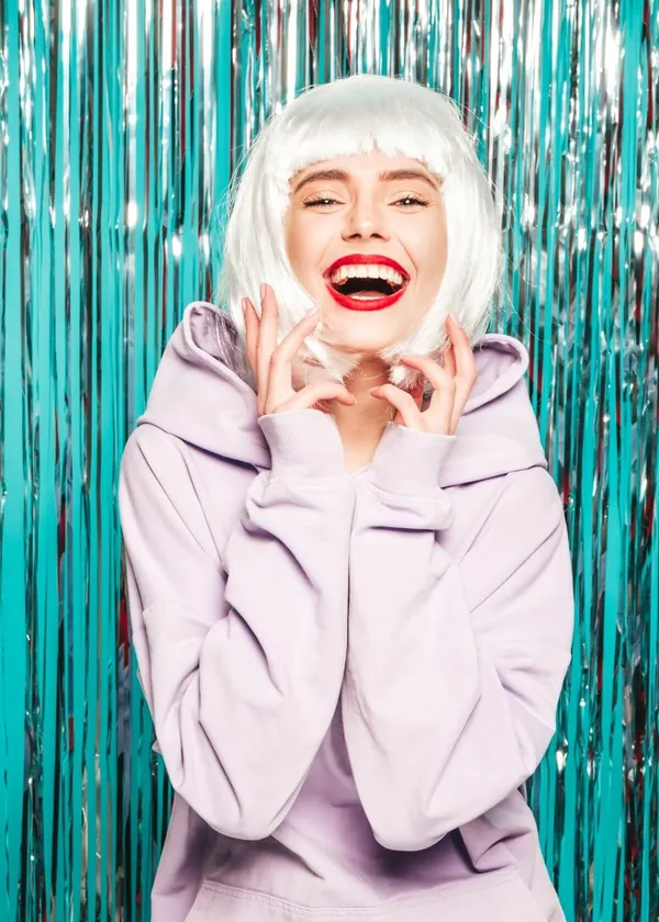 How Do I Make Glitter Lipstick?