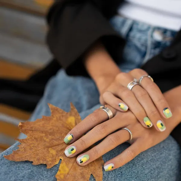 How to Choose The Right Quick Dry Nail Polish?