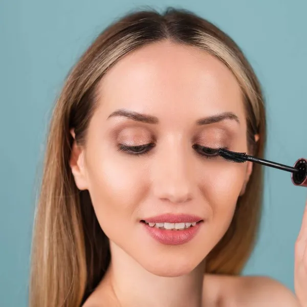 How to Use Cruelty Free Mascara?