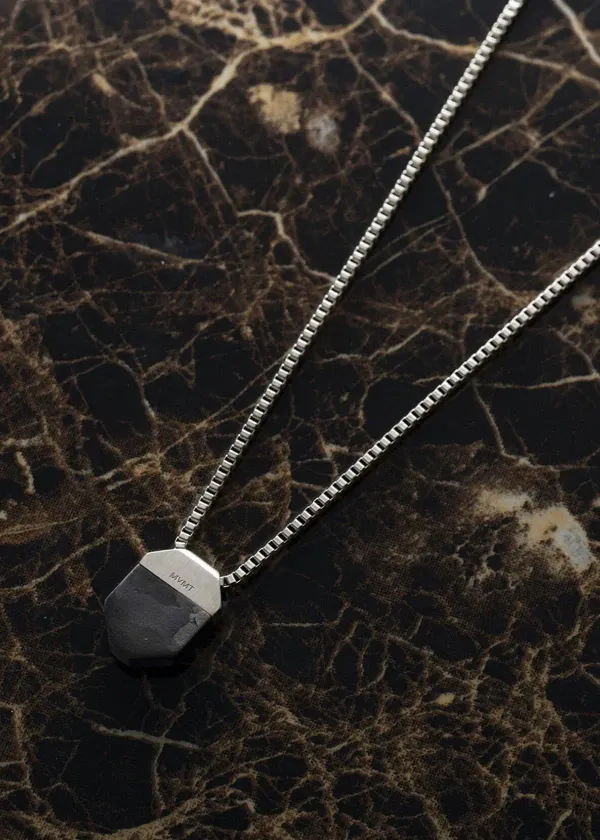 How to Choose the Right Octo Necklace?