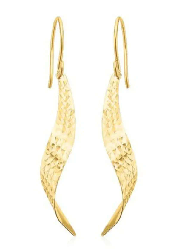 How to Choose the Right Twist Earrings?