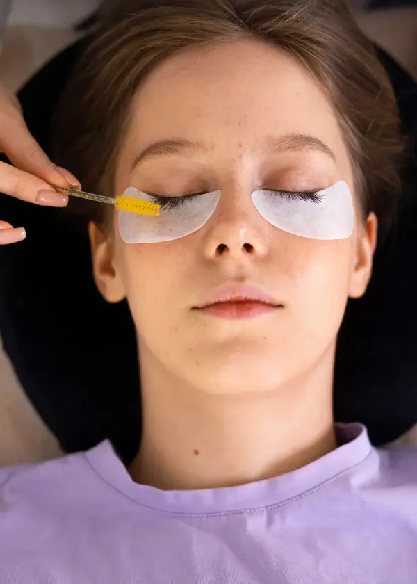 How to Choose the Right Eyelash Extension Glue?