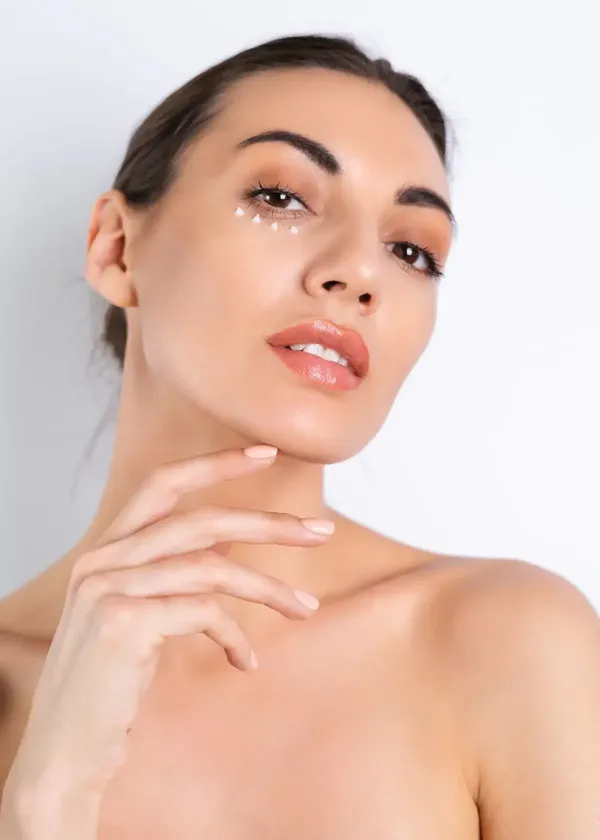 Upgrade Your Skincare Routine: The Best Eye Cream with SPF That Will Keep Your Peepers Youthful and Safe