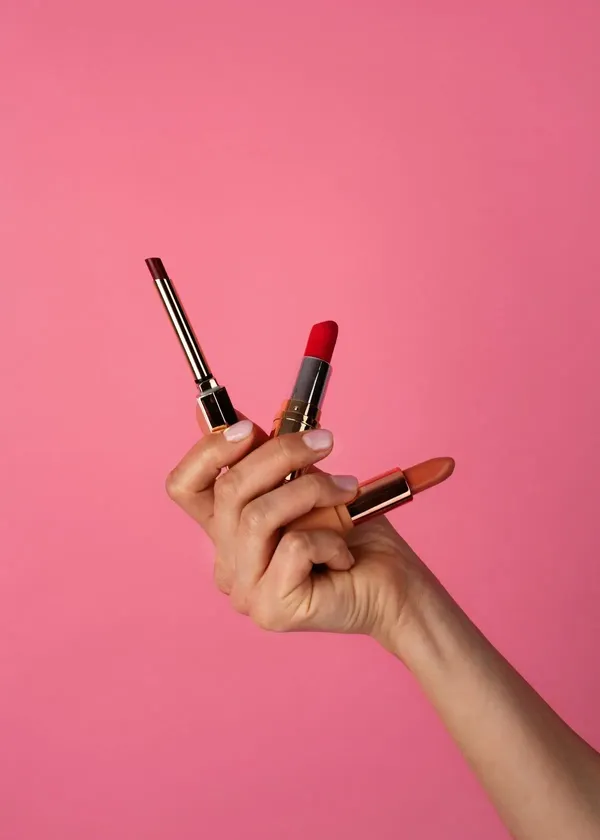 Unlock Your Inner Bombshell: The Best Lipstick Shades for Olive Skin That Will Leave Everyone Envious!