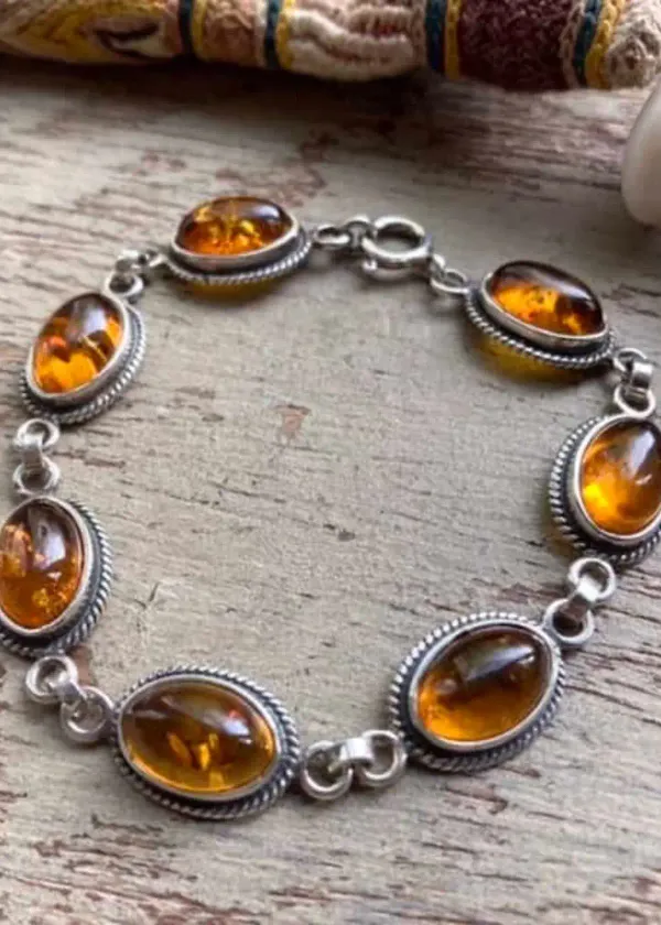 The Mystical Trend Everyone's Rocking: Unveiling the Enchanting Significance of Amber Bracelets!
