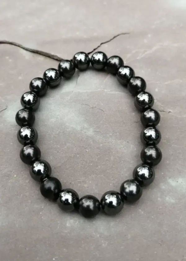 Channel Your Inner Zen with Shungite Bracelets: The Top Tips for Choosing Your Spiritually Stylish Accessory!