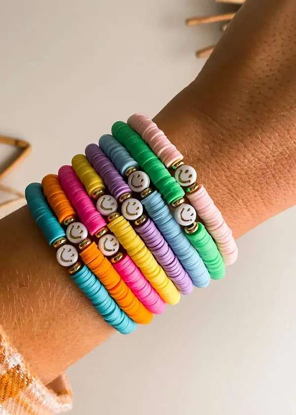 Top 3 Best Heishi Bracelet | A Symphony of Style and Elegance to Adorn Your Wrist