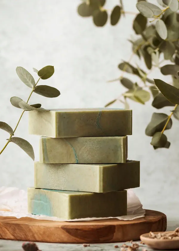 Hair Color Alert! The Lowdown on Shampoo Bars and Their Sneaky Effects on Your Lovely Tresses!