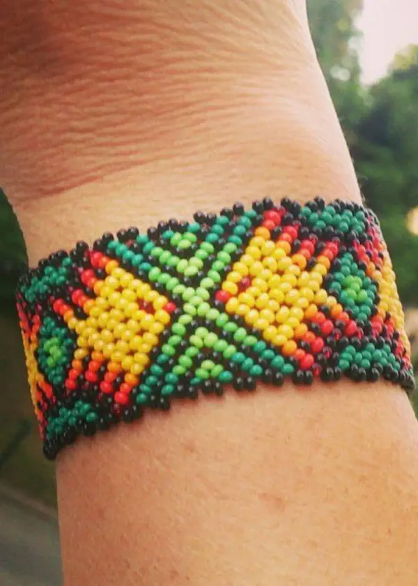 Unleash Your Inner Boho Goddess: Expert Tips for Choosing the Perfect Mexican Beaded Bracelets!