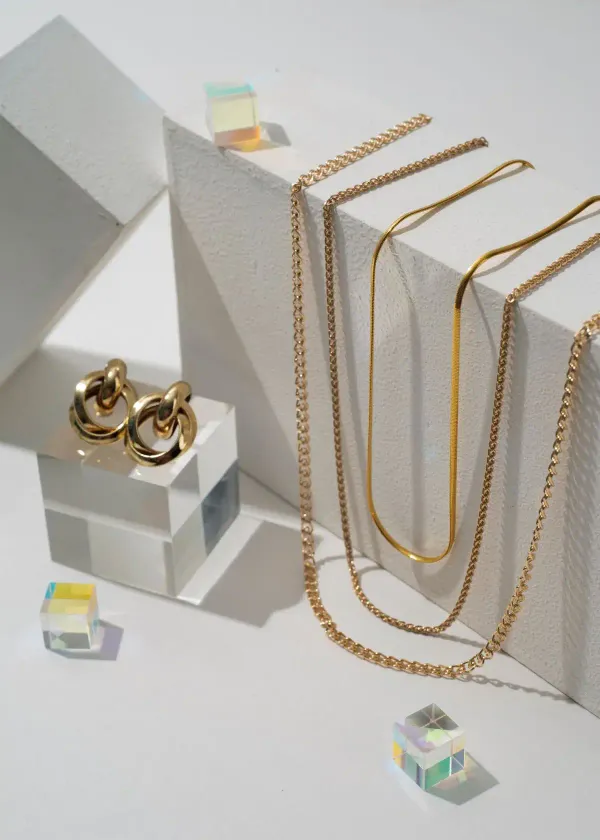 Sparkle, Even in the Storm! The Secrets of Waterproof Jewelry Unveiled!