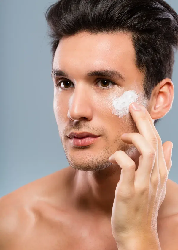 For the Dapper Dude: The Best Face Moisturizer for Men Revealed!