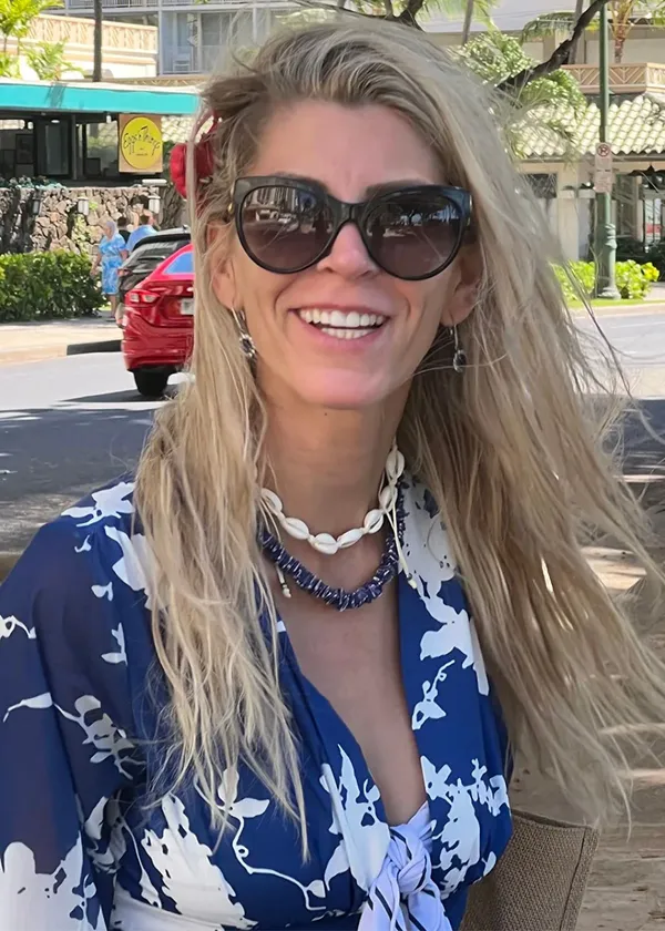 Embrace Your Inner Mermaid: The Stunning Shell Necklace to Complete Your Perfect Summer Look