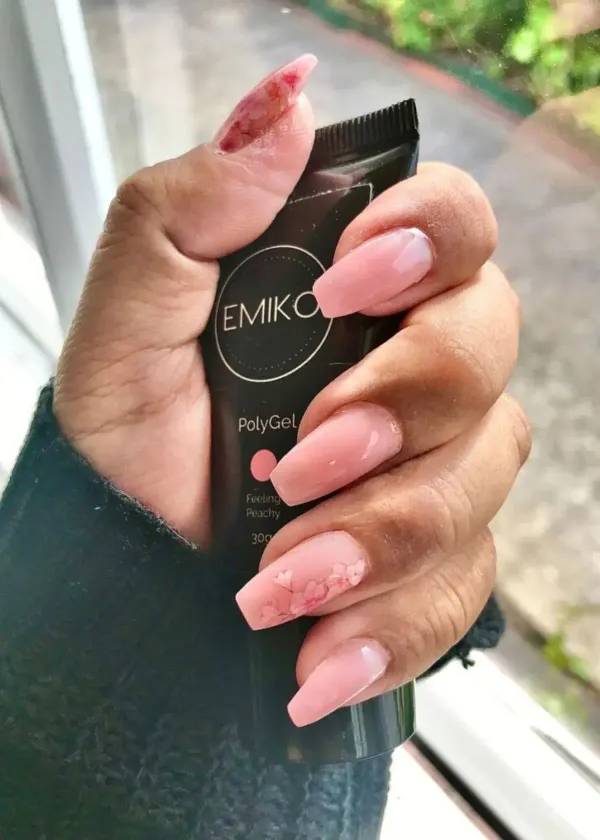 From Boring to Glam in Minutes: Demystifying the Magic of Polygel Nail Kits!