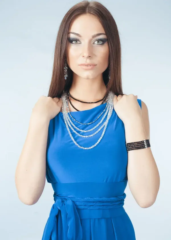Unlocking the Jewelry Box: The Hidden Truth About Tennis Necklaces vs. Regular Necklaces!