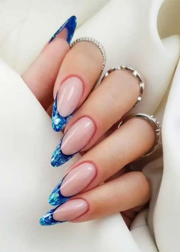 French Manicure Frenzy: How to Choose the Ultimate Kit for Insta-Worthy Nails!
