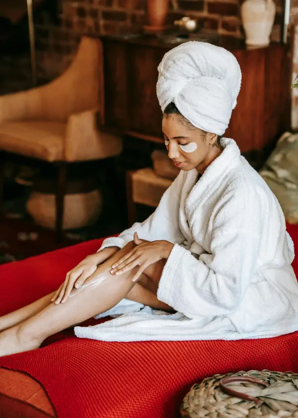 Glow Up Your Body: How to Choose the Right Hyaluronic Acid Body Lotion Like a Pro!